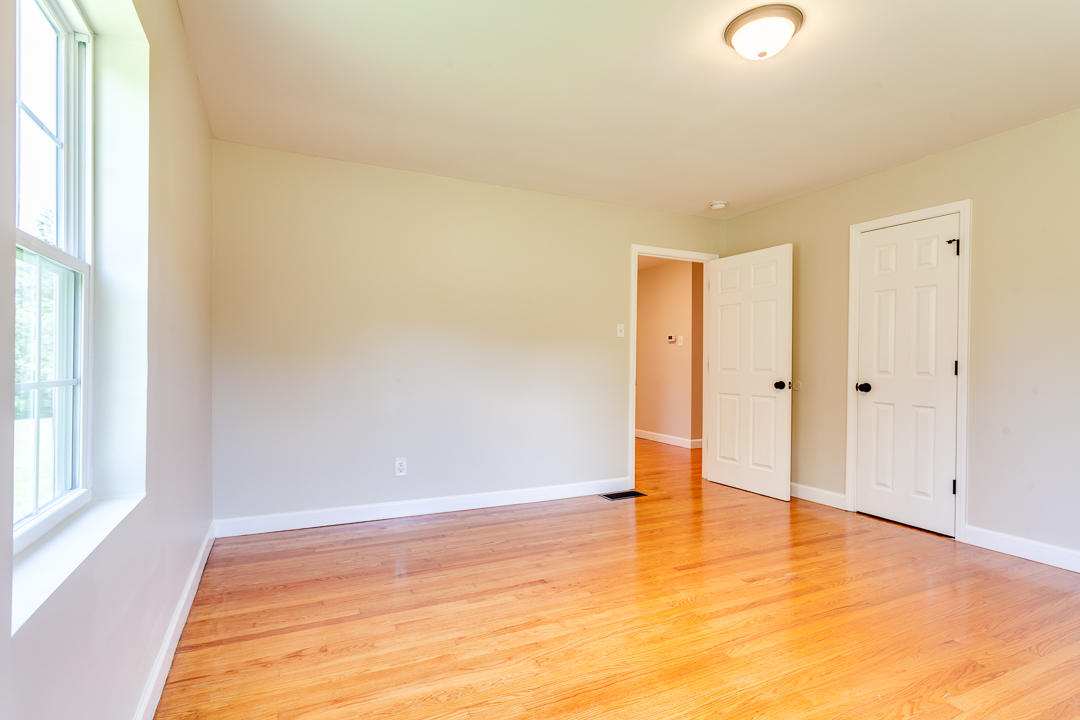 149 Pleasant View Loop Clinton, TN 37716 - Photo 26 of 40 030180629-2-149PleasantViewLoopClintonTN