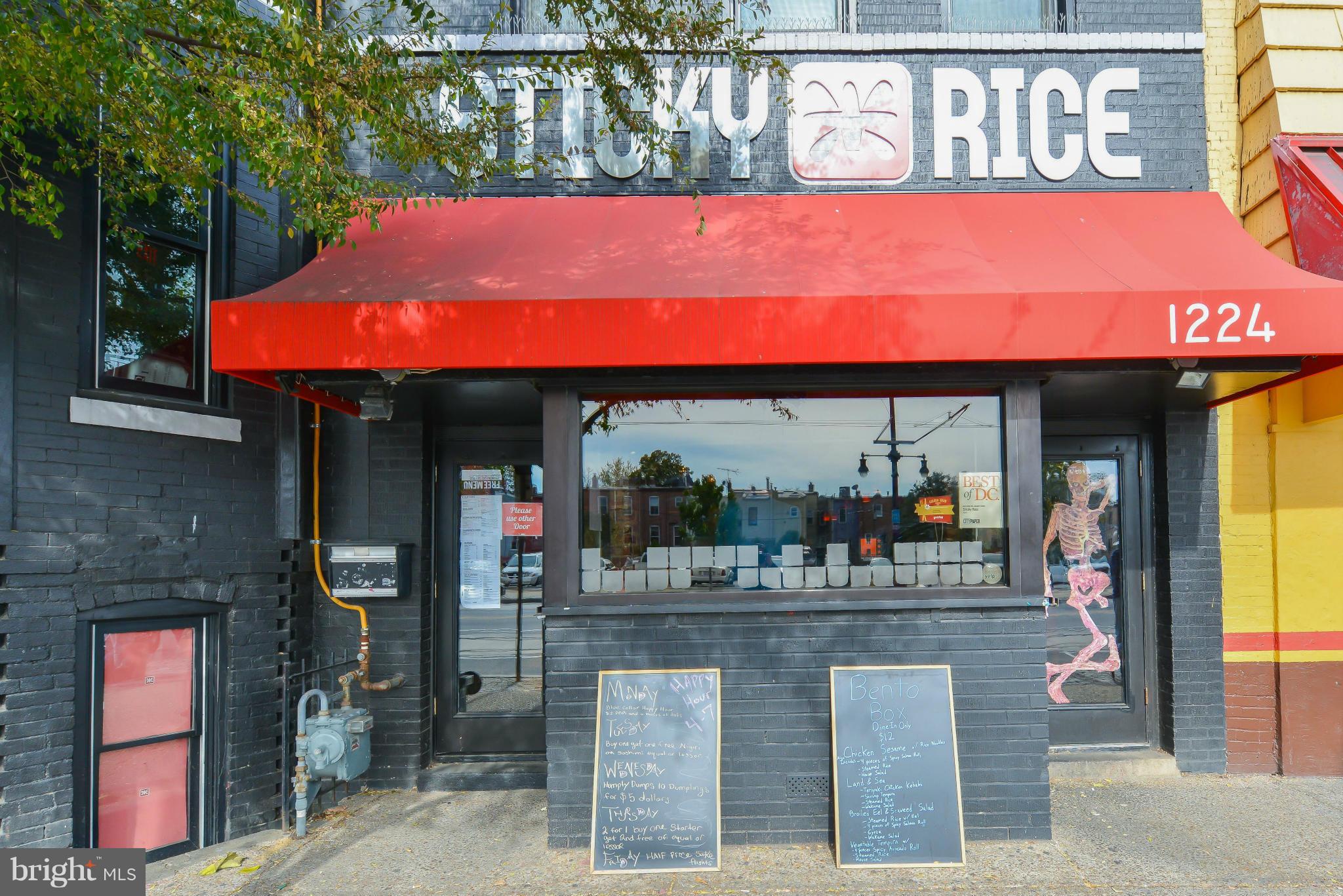 1243 Linden Place Northeast Washington, DC 20002 - Photo 25 of 30 a view of dinning table and chairs in the patio