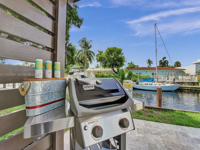 a view of roof deck with patio