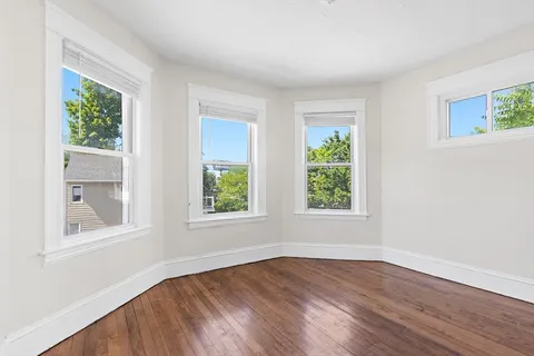$820,000 | 19-21 Henchman Street, Worcester, MA 01605
