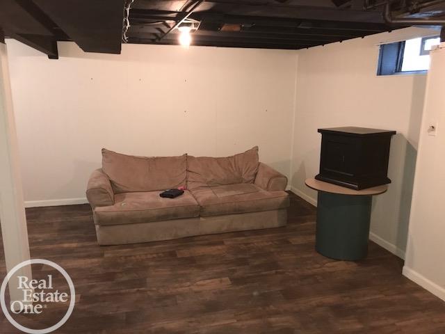 1824 Roslyn Road Grosse Pointe, MI 48236 - Photo 24 of 28 31344733-23.JPG