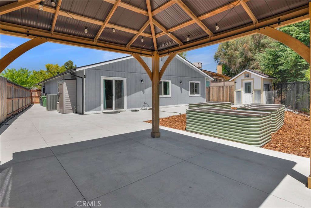 2622 Pinto Lane Paso Robles, CA 93446 - Photo 20 of 22 a view of a house with a roof deck
