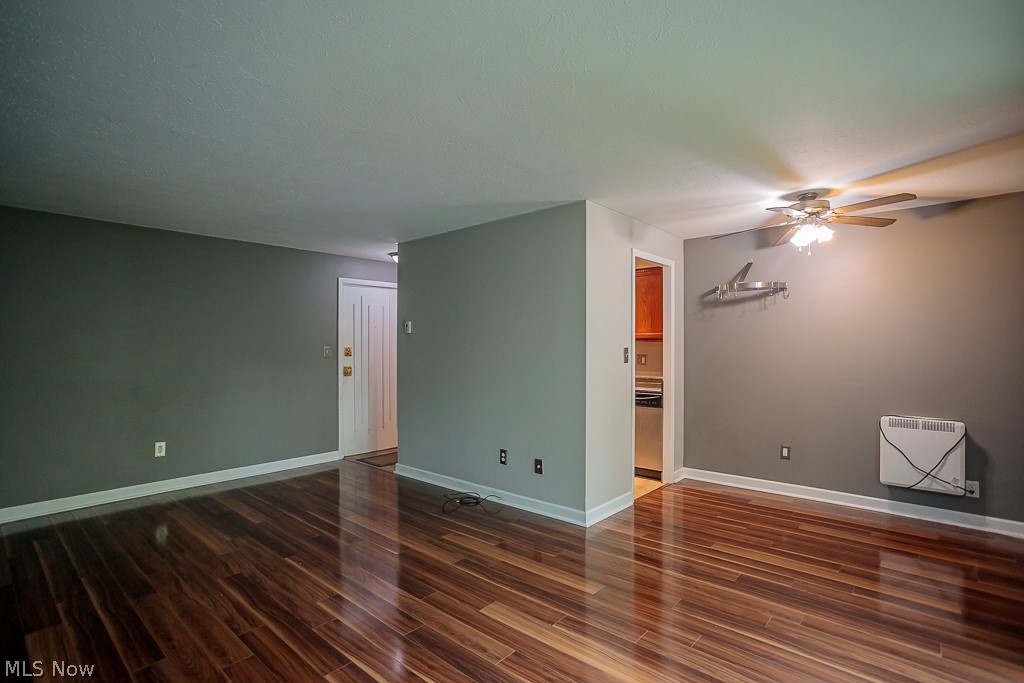 20312 Lorain Road, Unit 309 Cleveland, OH 44126 - Photo 2 of 33