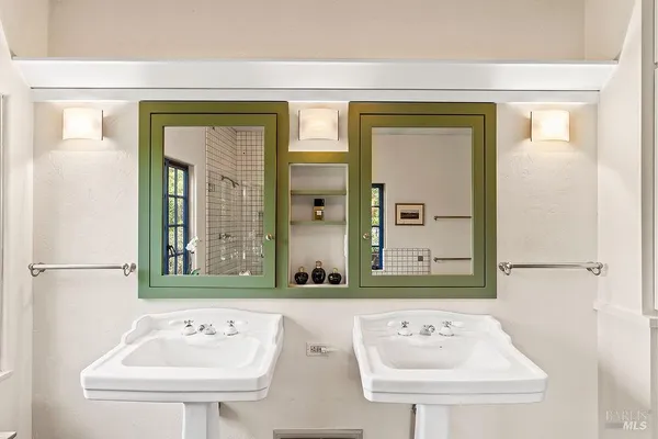 $3,850,000 | 1212 North Fitch Mountain Road, Healdsburg, CA 95448