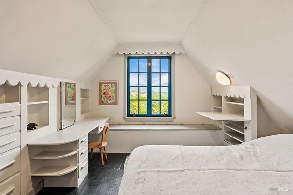 $3,850,000 | 1212 North Fitch Mountain Road, Healdsburg, CA 95448