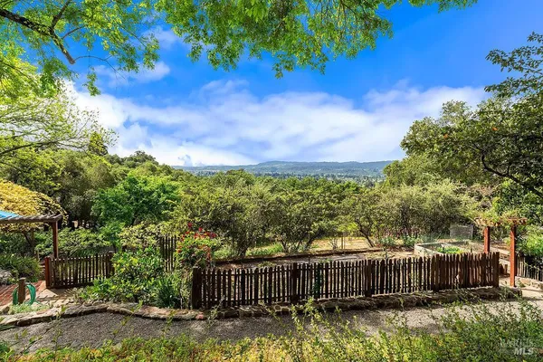 $3,850,000 | 1212 North Fitch Mountain Road, Healdsburg, CA 95448