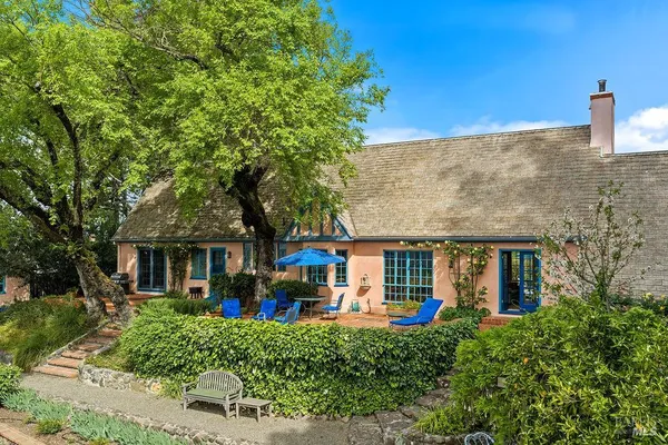 $3,850,000 | 1212 North Fitch Mountain Road, Healdsburg, CA 95448