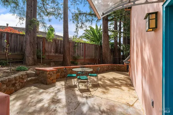 $3,850,000 | 1212 North Fitch Mountain Road, Healdsburg, CA 95448