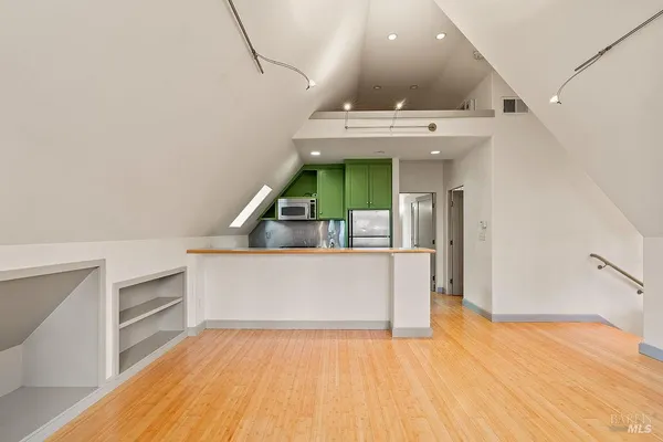 $3,850,000 | 1212 North Fitch Mountain Road, Healdsburg, CA 95448