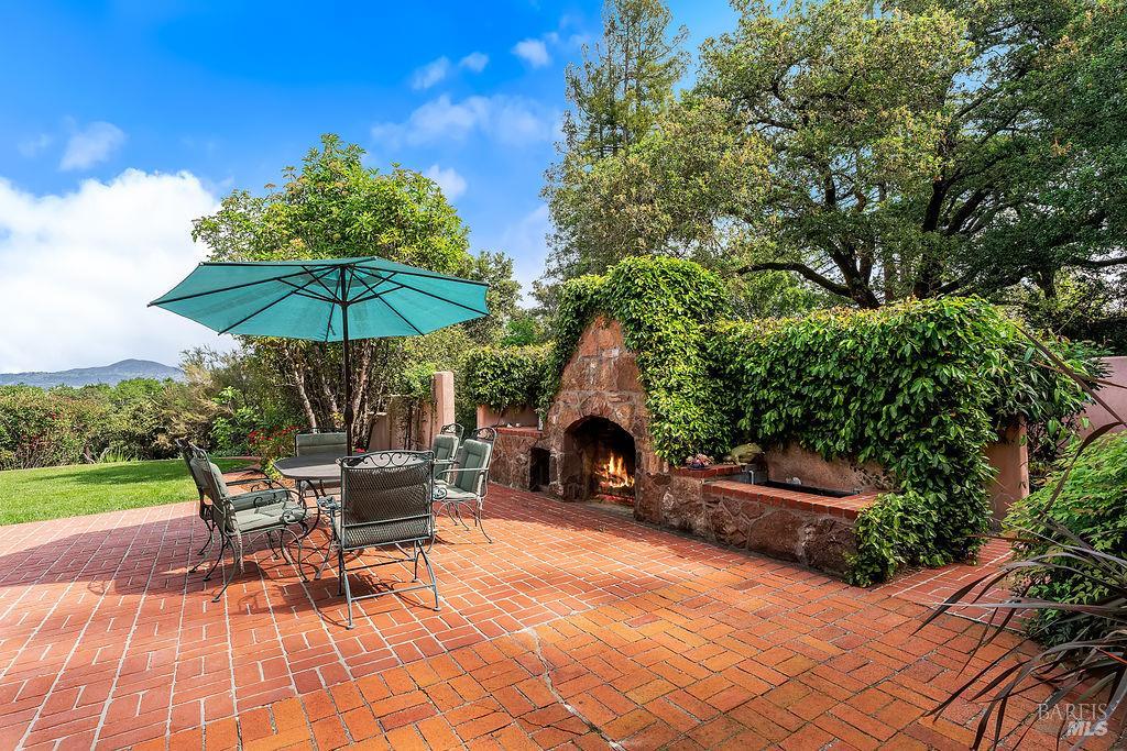 1212 North Fitch Mountain Road Healdsburg, CA 95448 - Photo 9 of 72