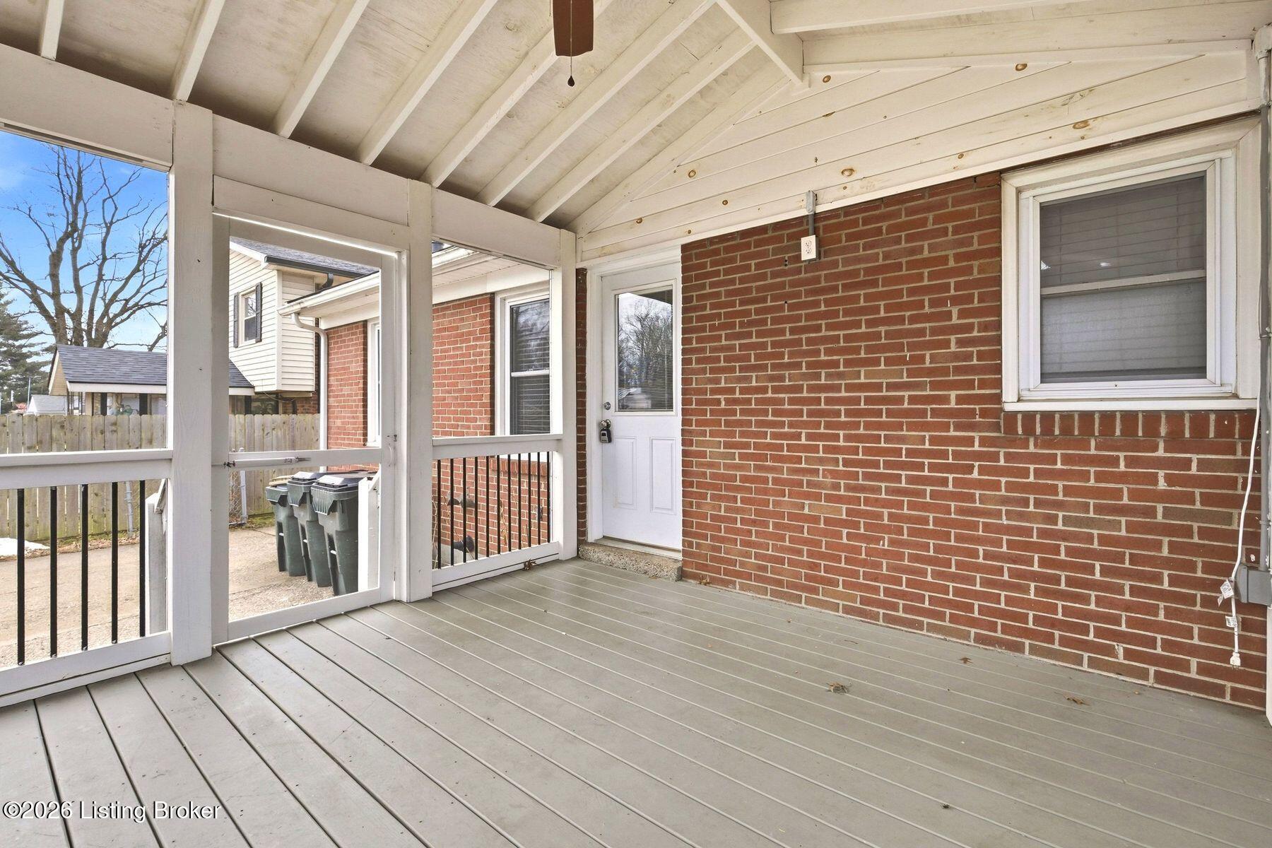3901 Longview Road Louisville, KY 40299 - Photo 27 of 31 photo_online_028