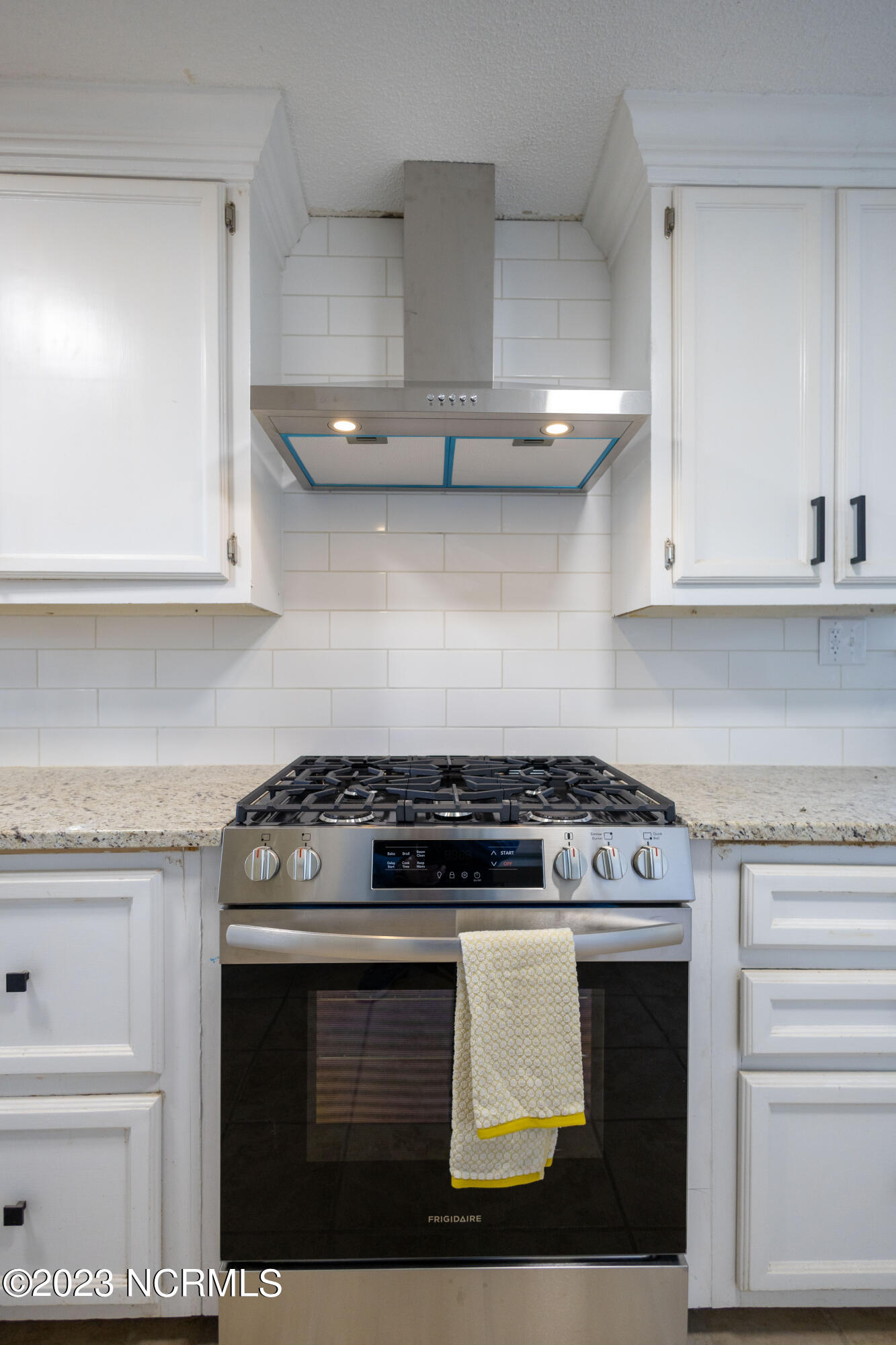 233 Clarks Neck Road Washington, NC 27889 - Photo 10 of 51 Kitchen View 2