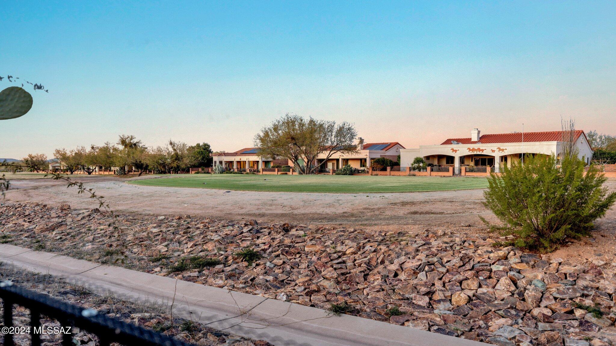 1831 East Redstart Road Green Valley, AZ 85614 - Photo 48 of 50