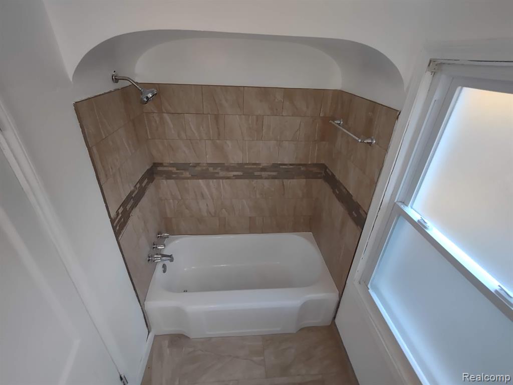 16225 Whitcomb Detroit, MI 48235 - Photo 28 of 32 Gallery Image 28