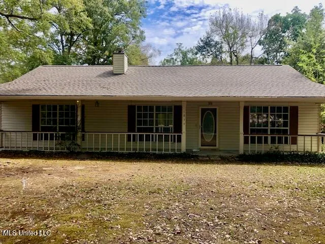 $230,000 | 1839 East Lakeshore Drive, Carriere, MS 39426