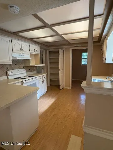 $230,000 | 1839 East Lakeshore Drive, Carriere, MS 39426