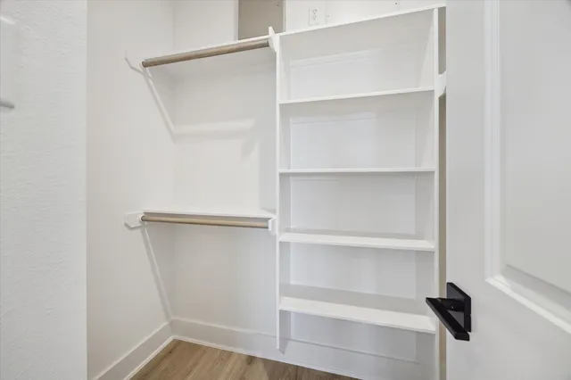 $399,900 | 5632 Camino Encantado Drive, Houston, TX 77091