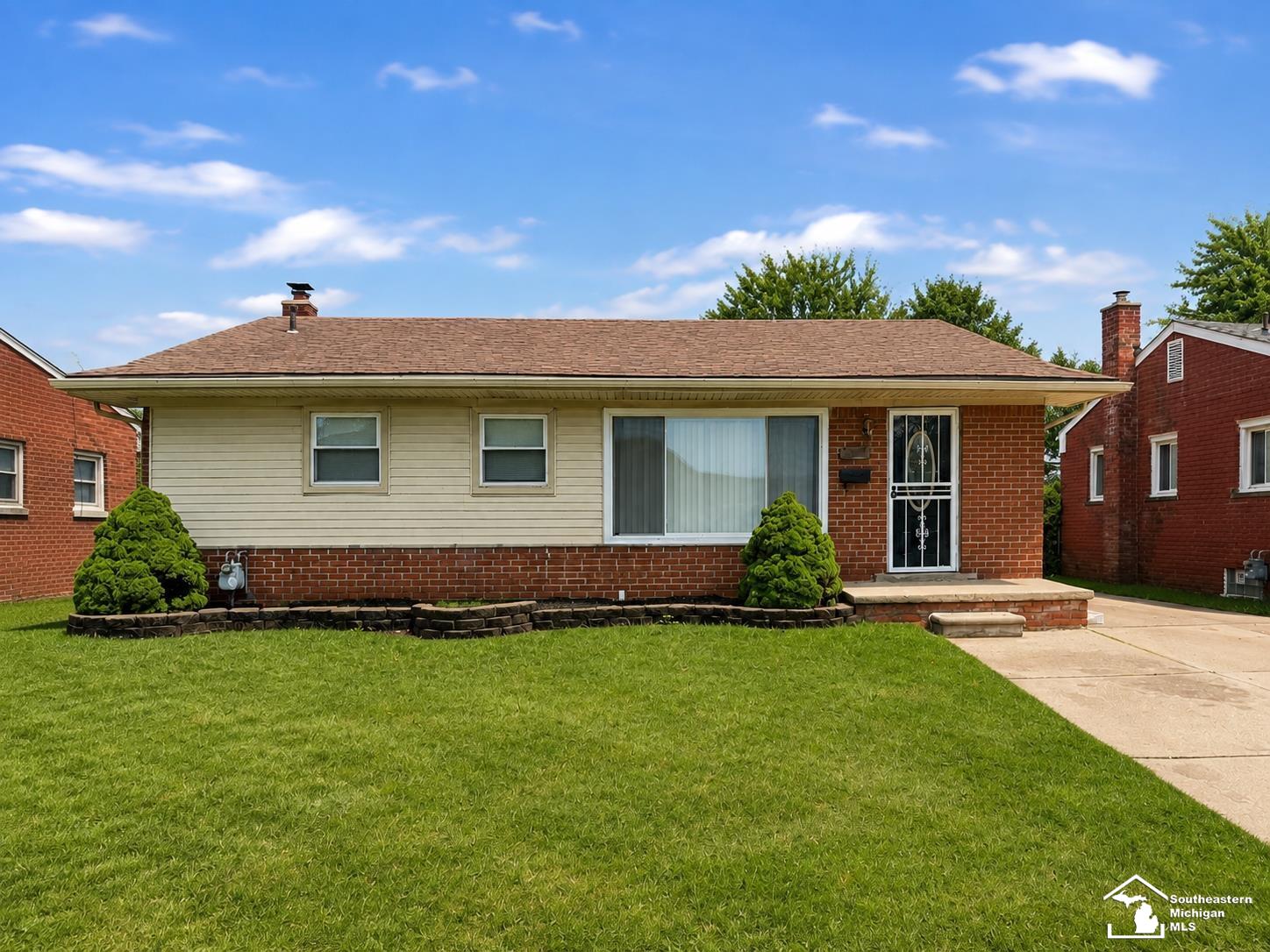 8501 Pardee Road Taylor, MI 48180 - Photo 1 of 17 Gallery Image 1