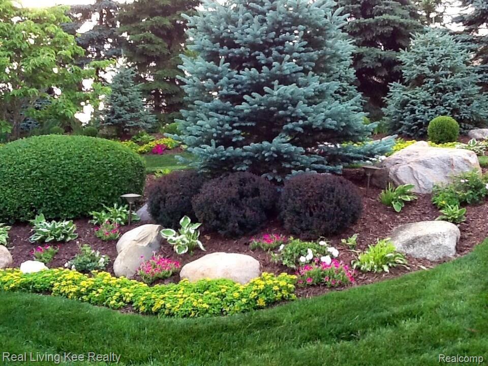 1432 Oakstone Drive Rochester, MI 48309 - Photo 46 of 49 photo_4mike 4.jpg