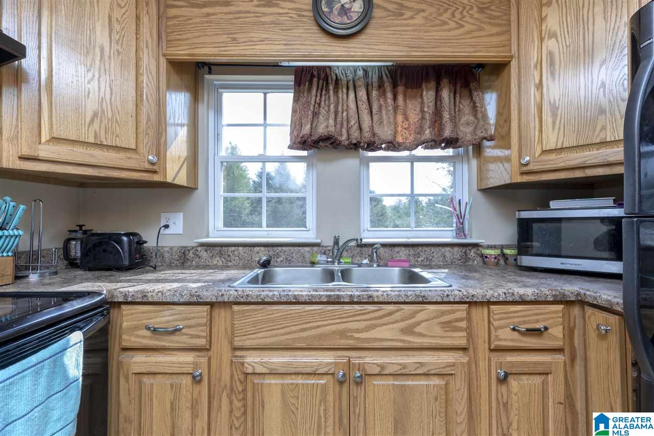 622 South Parkell Avenue Bessemer, AL 35023 - Photo 16 of 26