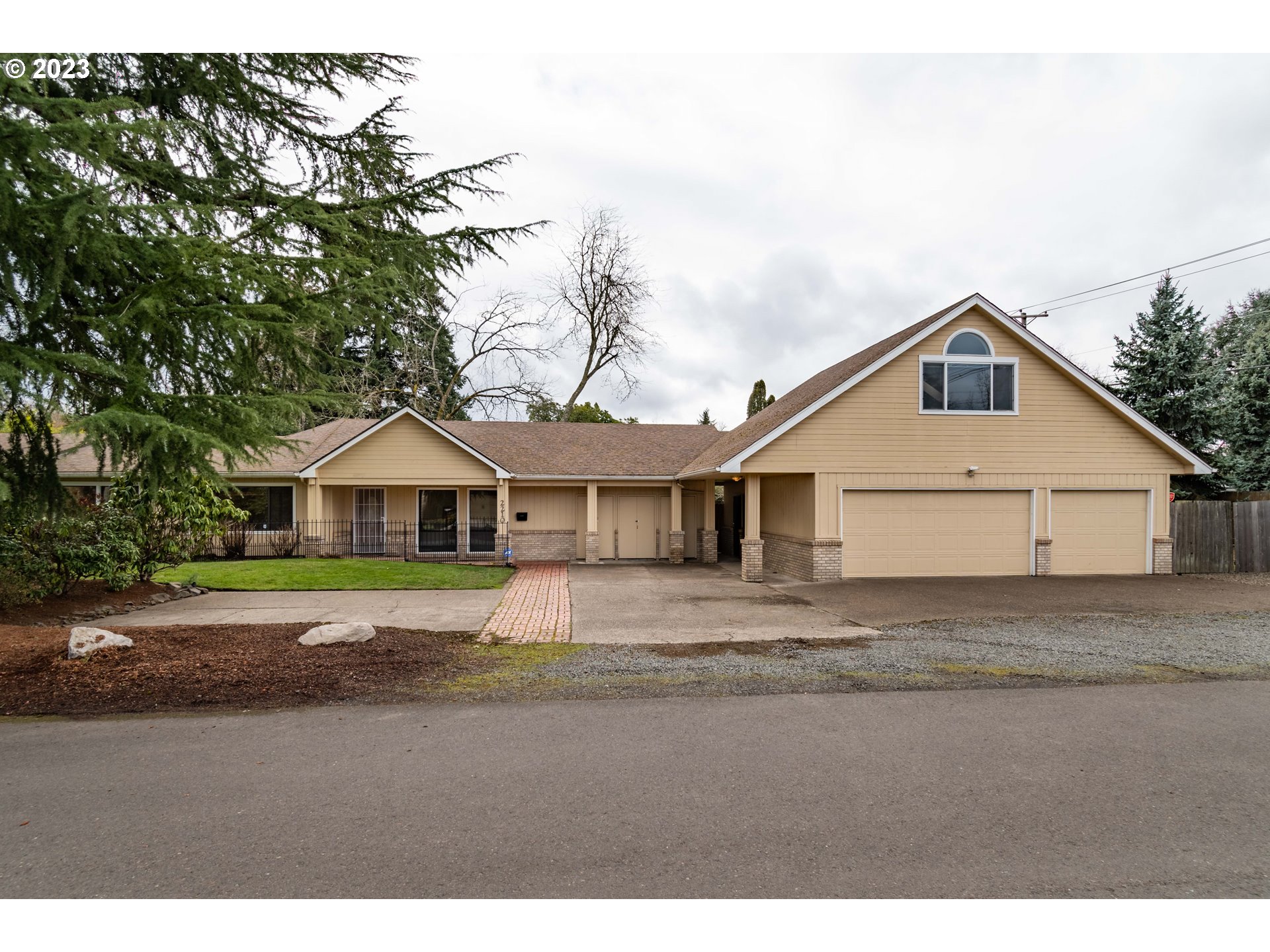 2210 Sandy Drive Eugene, OR 97401 - Photo 2 of 32 a view of front of a house with a yard