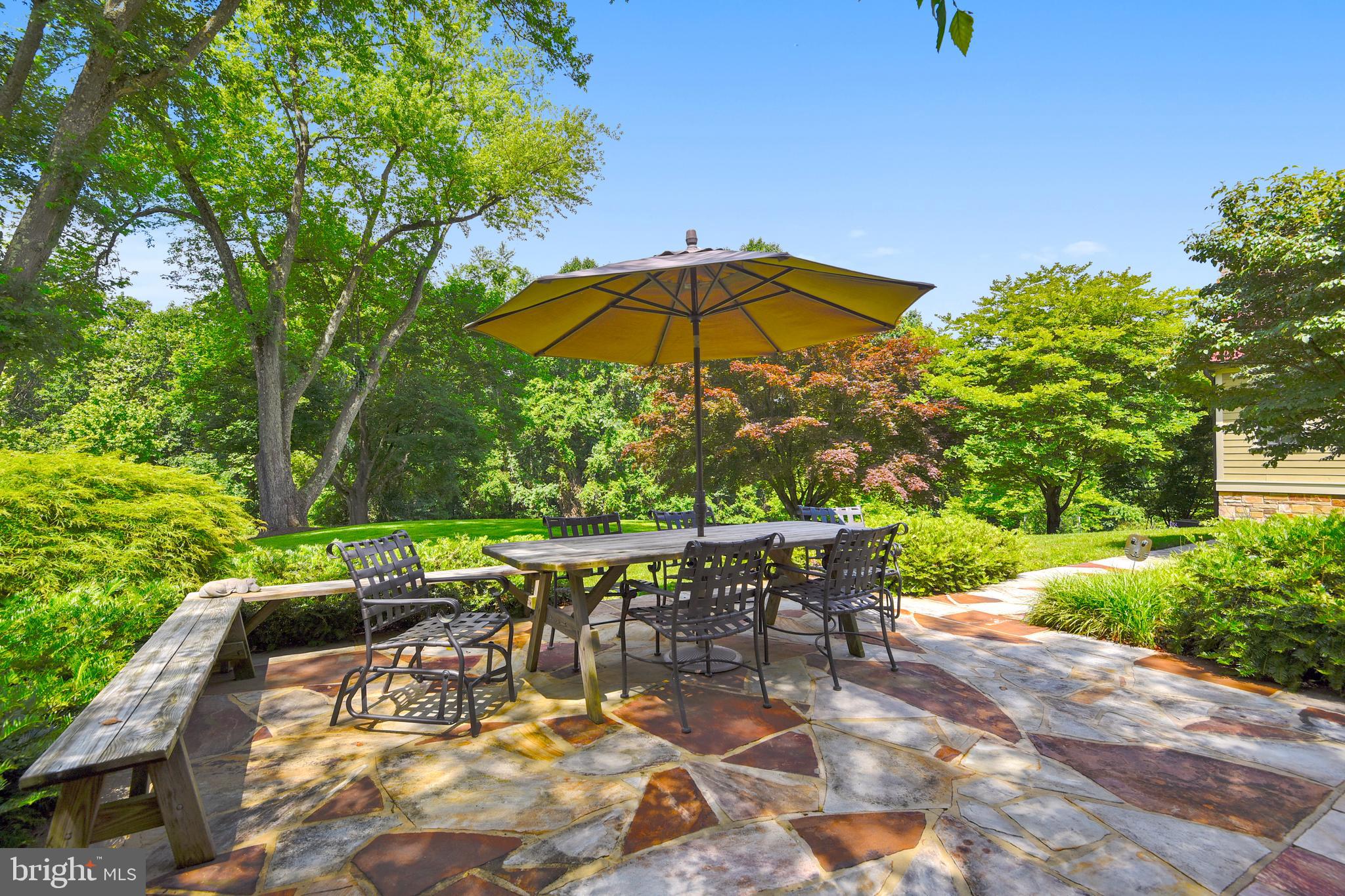 16026 Carroll Road Monkton, MD 21111 - Photo 51 of 85 Outdoor dining & lounging area