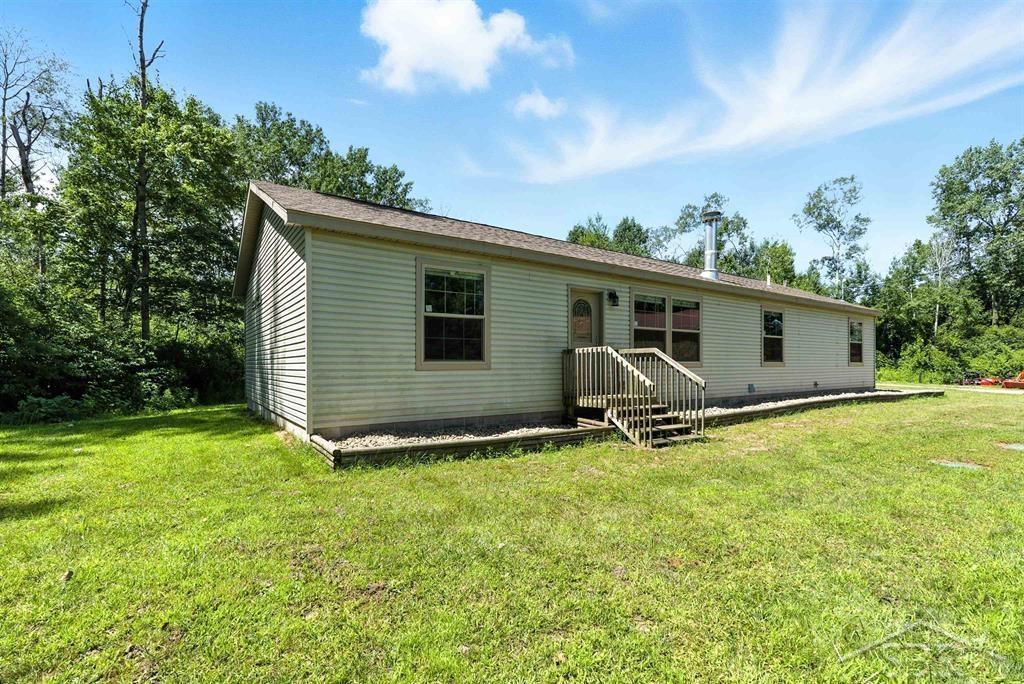 2310 South Meridian Road Midland, MI 48640 - Photo 3 of 37
