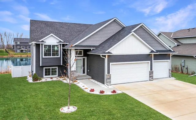 $540,000 | 2730 213th Street West, Farmington, MN 55024