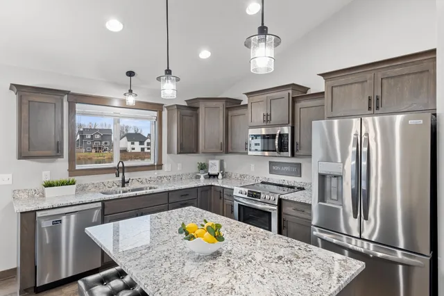 $540,000 | 2730 213th Street West, Farmington, MN 55024