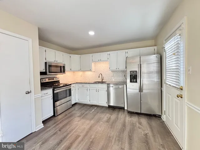 $2,600 | 13669 Barren Springs Court, Centreville, VA 20121