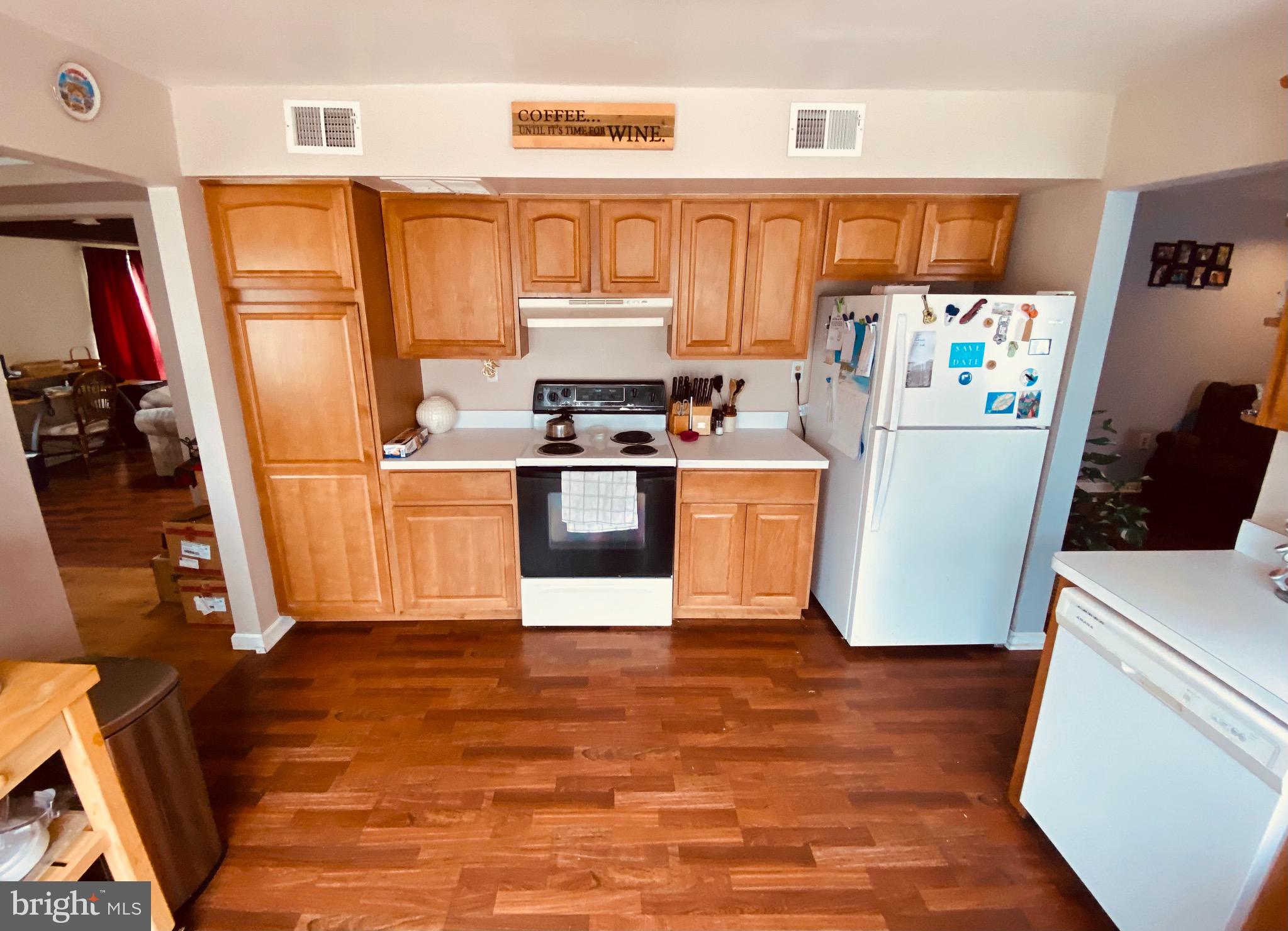 440 Iron Bridge Road Freehold, NJ 07728 - Photo 4 of 27