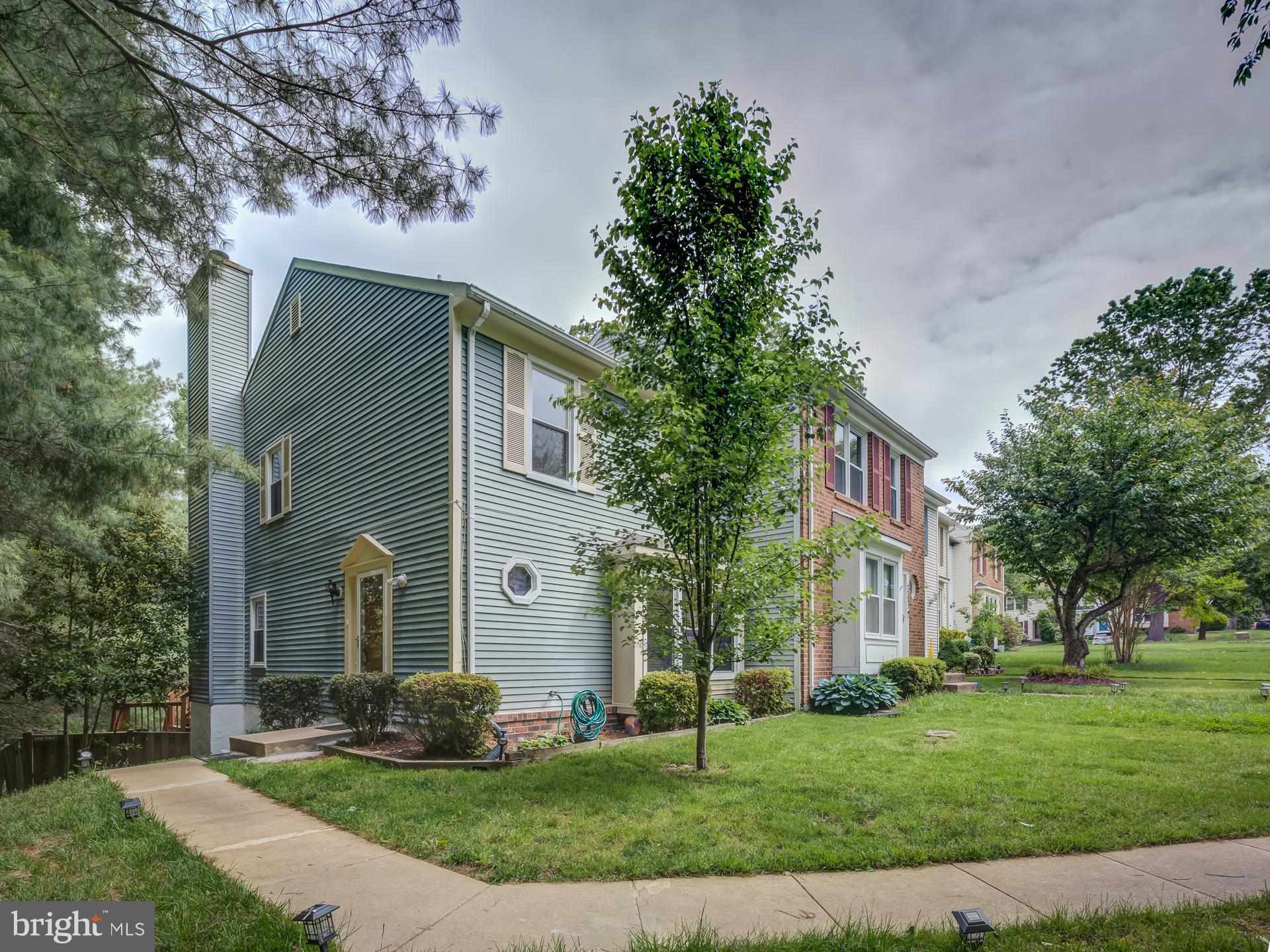 7329 Stream Way Springfield, VA 22152 - Photo 2 of 49 Gallery Image 2