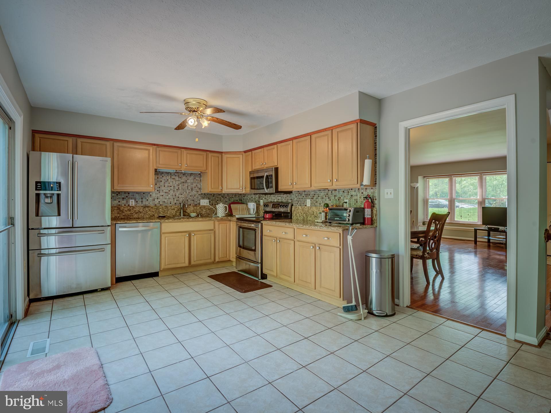 7329 Stream Way Springfield, VA 22152 - Photo 13 of 49 Gallery Image 13
