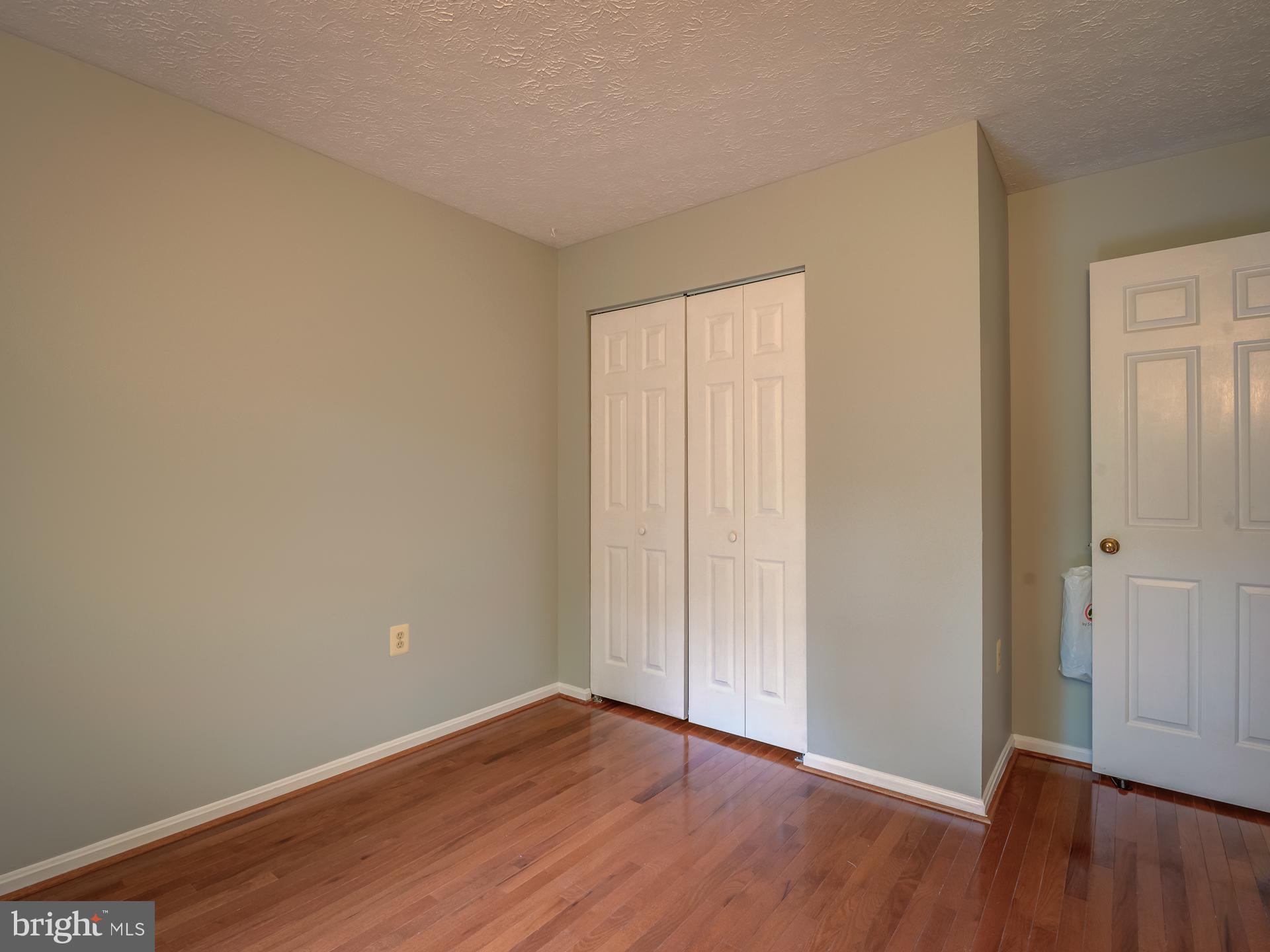 7329 Stream Way Springfield, VA 22152 - Photo 22 of 49 Gallery Image 22