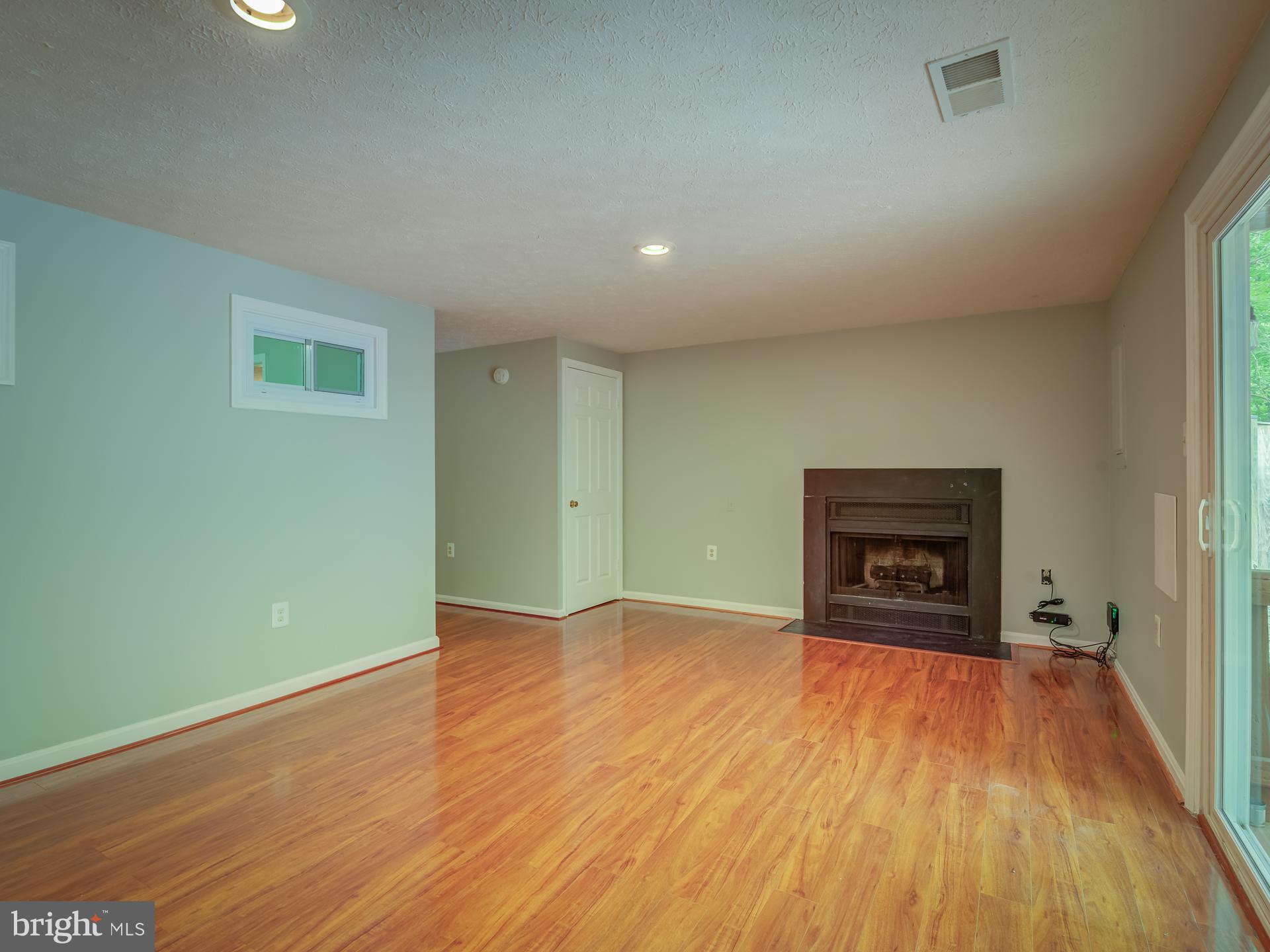7329 Stream Way Springfield, VA 22152 - Photo 31 of 49 Gallery Image 31
