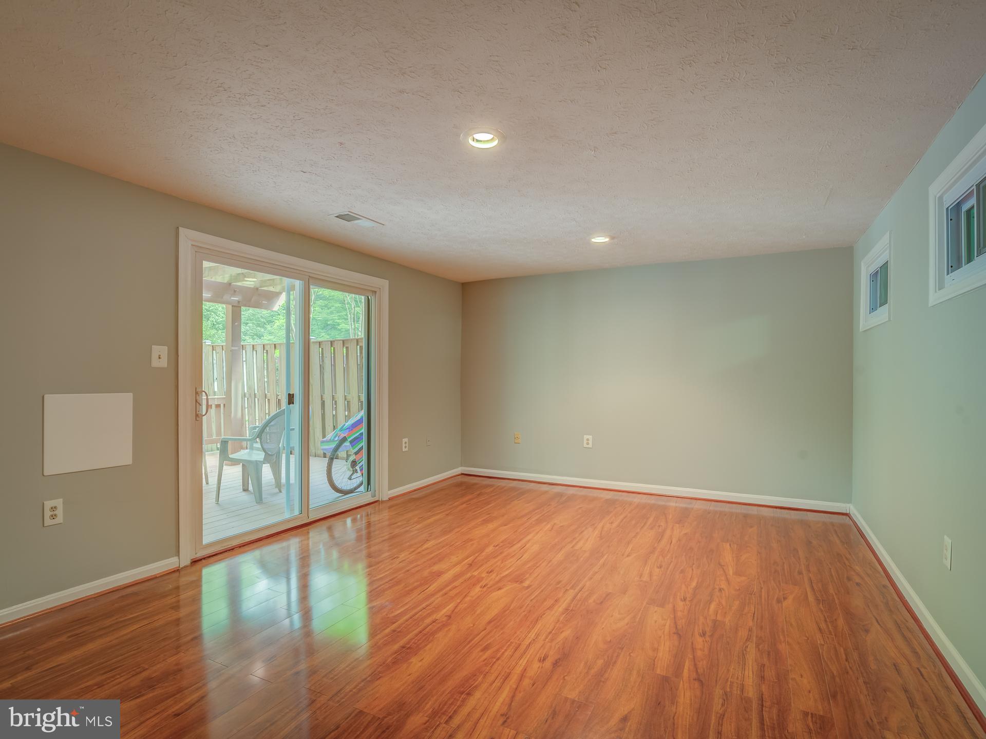 7329 Stream Way Springfield, VA 22152 - Photo 39 of 49 Gallery Image 39