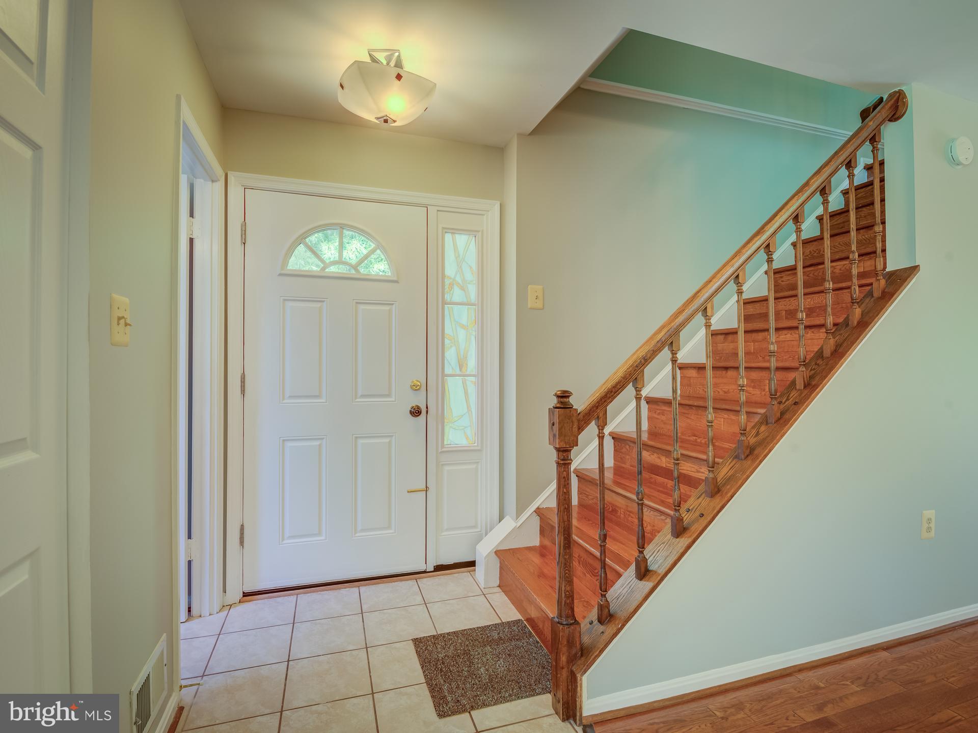 7329 Stream Way Springfield, VA 22152 - Photo 6 of 49 Gallery Image 6