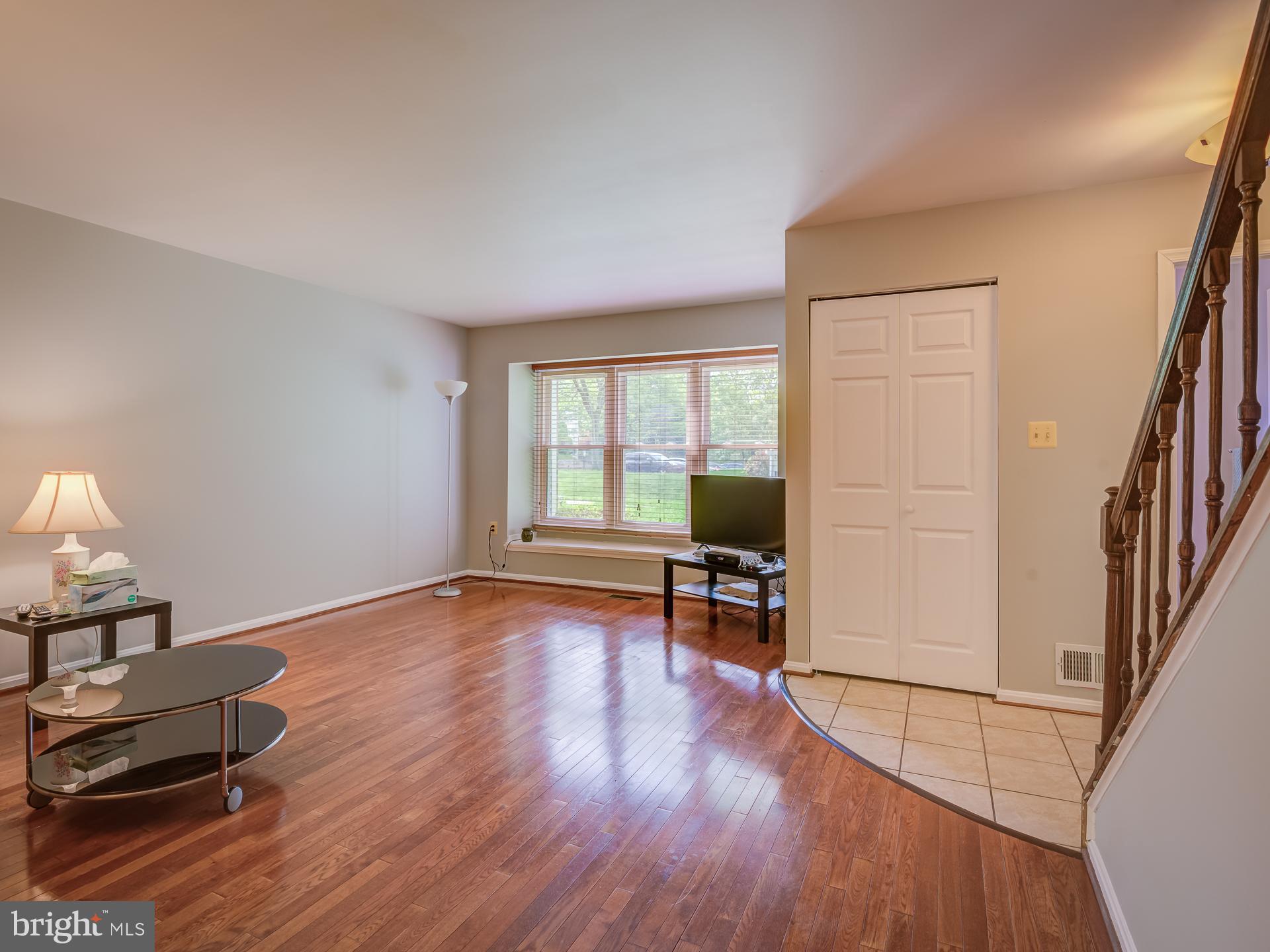 7329 Stream Way Springfield, VA 22152 - Photo 8 of 49 Gallery Image 8
