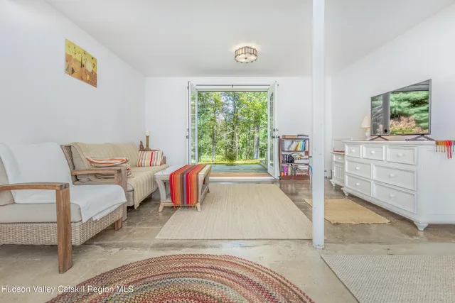 $687,000 | 145 Lamoree Road, Rhinebeck, NY 12572