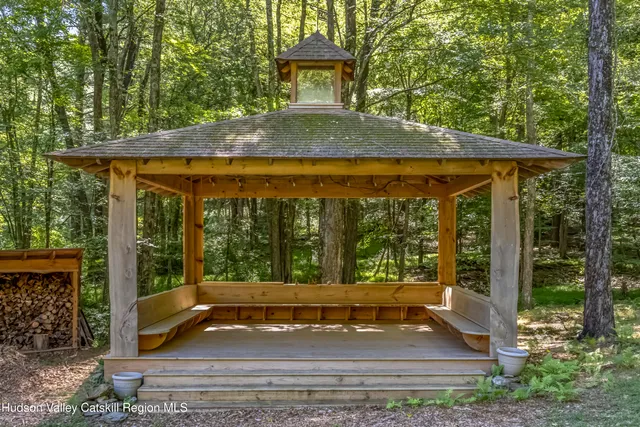 $687,000 | 145 Lamoree Road, Rhinebeck, NY 12572