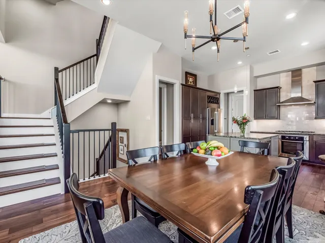 $750,000 | 1437 Wagner Street, Houston, TX 77007