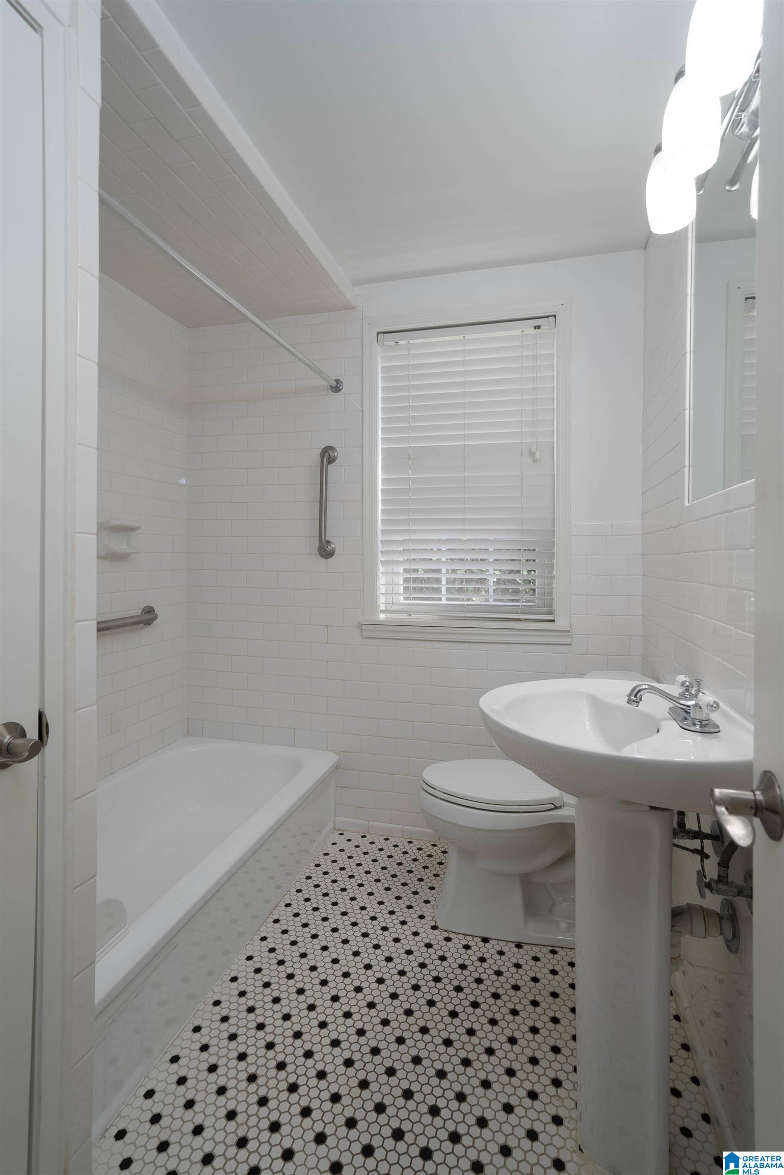 103 Fox Hall Road, Unit B Birmingham, AL 35213 - Photo 16 of 23