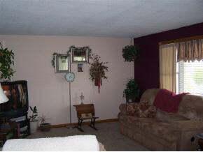 1514 Arrowhead Drive Rochester, IN 46975 - Photo 2 of 12 Gallery Image 2