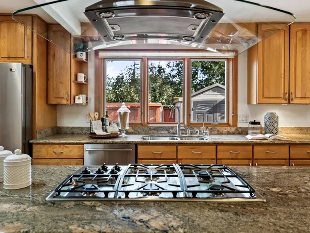 $4,498,000 | 1941 Deodara Drive, Los Altos, CA 94024