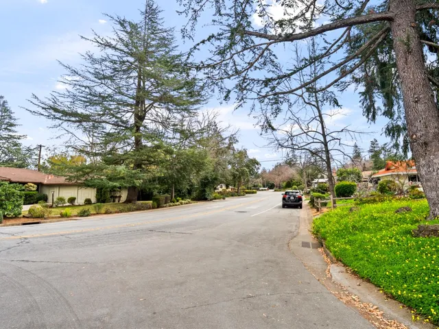 $4,498,000 | 1941 Deodara Drive, Los Altos, CA 94024