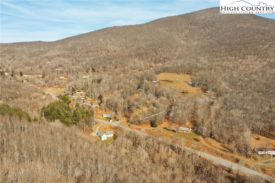 4427 Meat Camp Road Todd, NC 28684 - Photo 4 of 49 Gallery Image 4