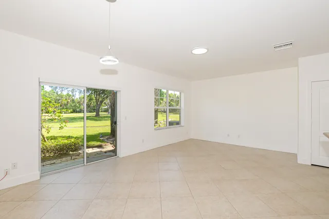 $280,000 | 2626 Creekside Drive, Fort Pierce, FL 34981