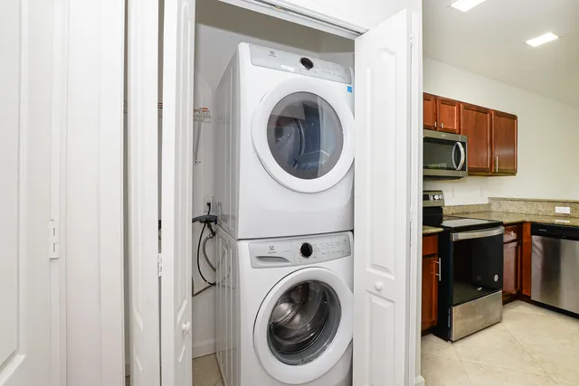 $280,000 | 2626 Creekside Drive, Fort Pierce, FL 34981