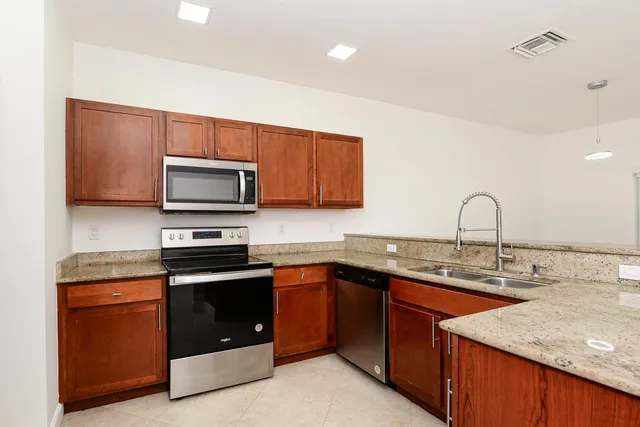 $280,000 | 2626 Creekside Drive, Fort Pierce, FL 34981