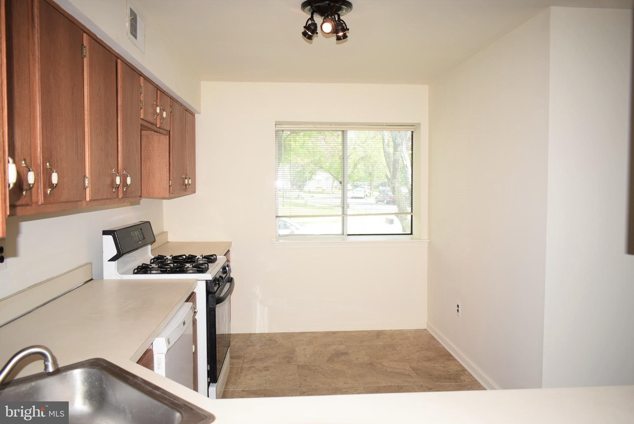 69 Allison Road Hightstown, NJ 08520 - Photo 13 of 34 Gallery Image 13